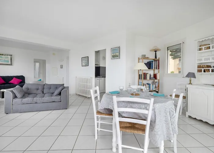 Apartament Emplacement Ideal En Front De